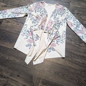 Soft‎ Surroundings Floral Sweater Size Large